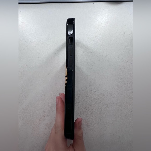 Alice and wonderland iPhone 13 Pro Max case - Picture 2 of 3